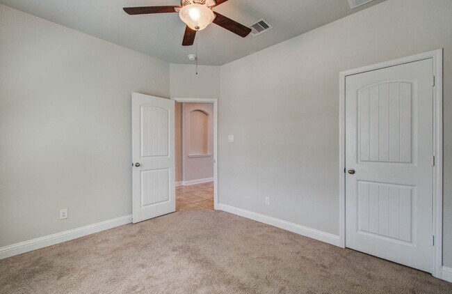 Building Photo - 16114 Devils River Ct