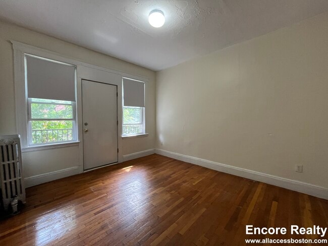 Building Photo - 1626 Commonwealth Ave