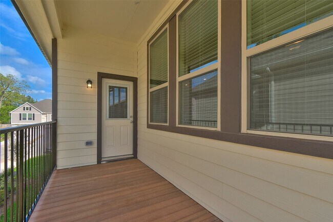 Building Photo - 163 Axlewood Ct
