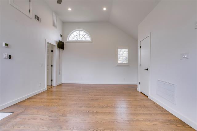 Building Photo - 2045 Marydale Rd