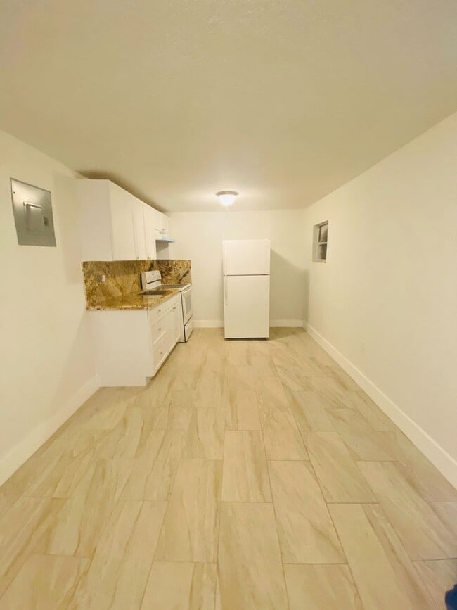 Building Photo - 2230 NW 51st Terrace