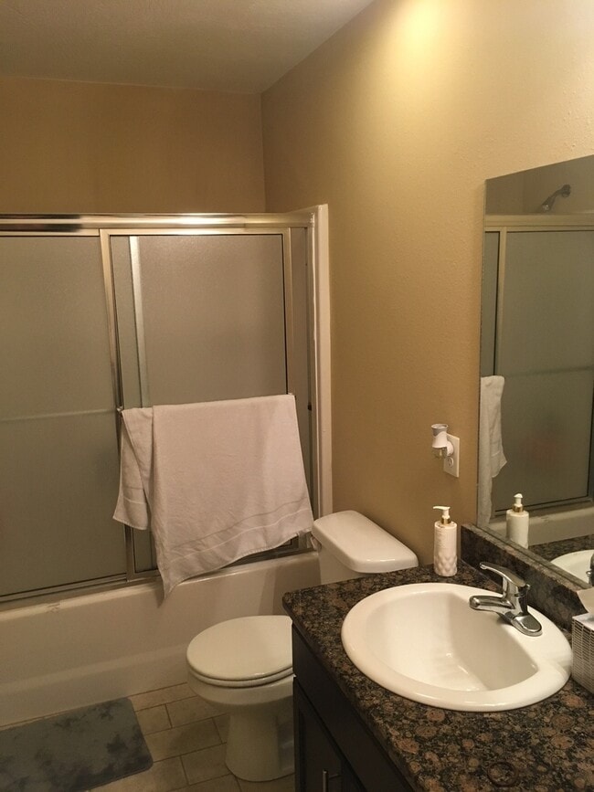 Building Photo - Bears Town Lofts