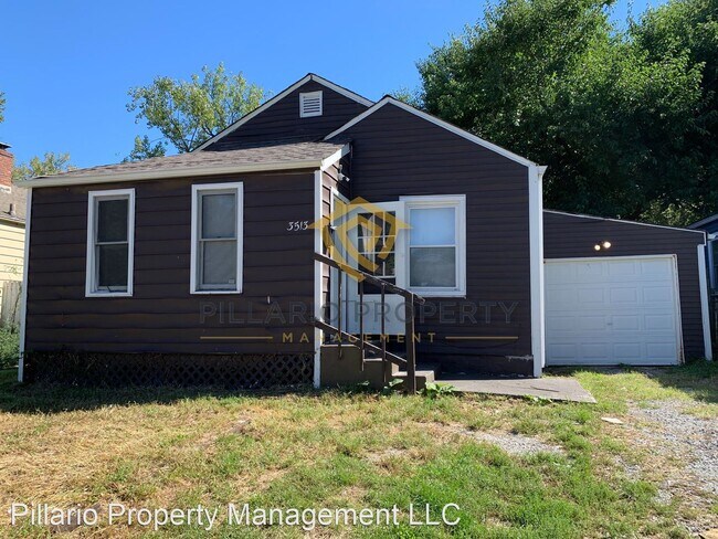 2 br, 1 bath House - 3513 Caroline Ave - 3513 Caroline St Indianapolis ...