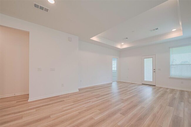 Building Photo - 20914 Cianna Crescent Trl