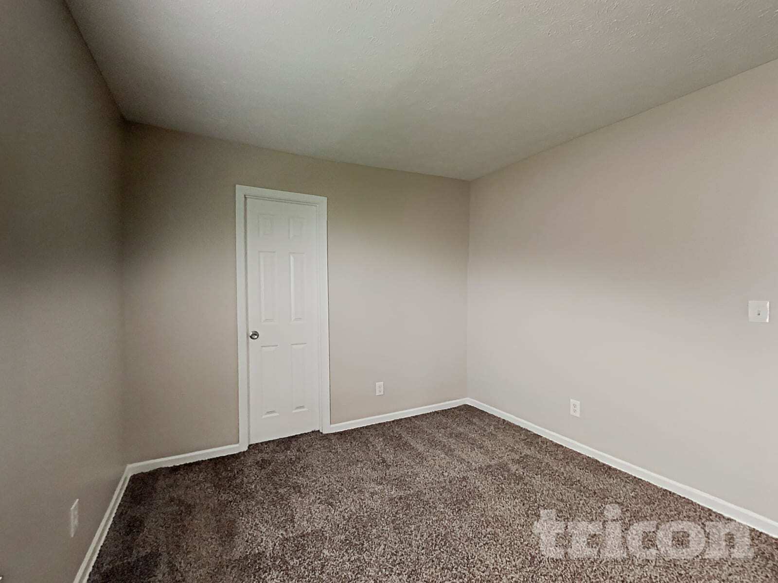 Building Photo - 1270 Sherwood Dr