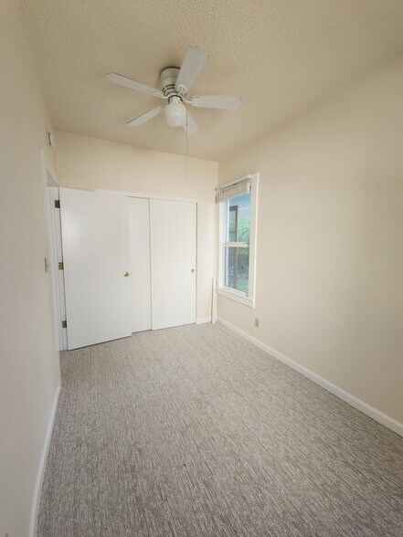 Building Photo - 1123 Eureka Way