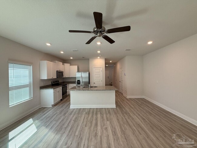 Building Photo - 8778 Meadow Flower Ln