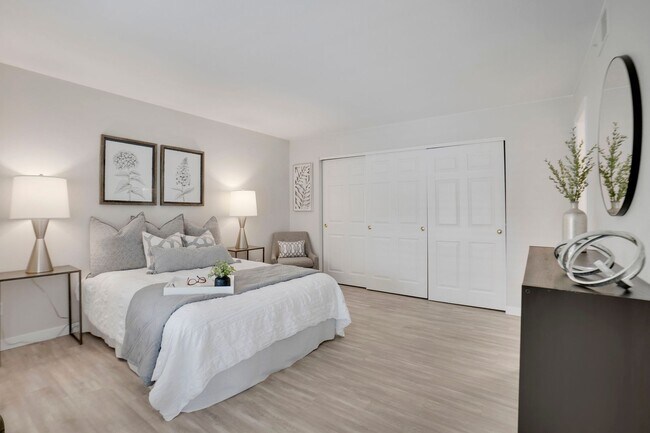 Building Photo - Charming 2 bed 1 bath Condo in Centennial!