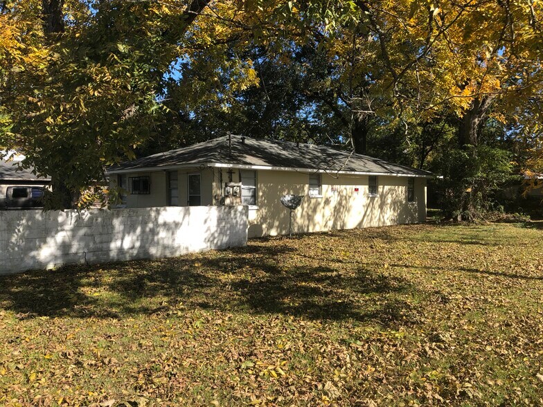 Building Photo - 1356 N 23rd St