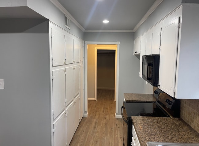 Building Photo - **Available Now...Never Have to Move Again! Don’t Miss Out…This Home Will Go Fast!**