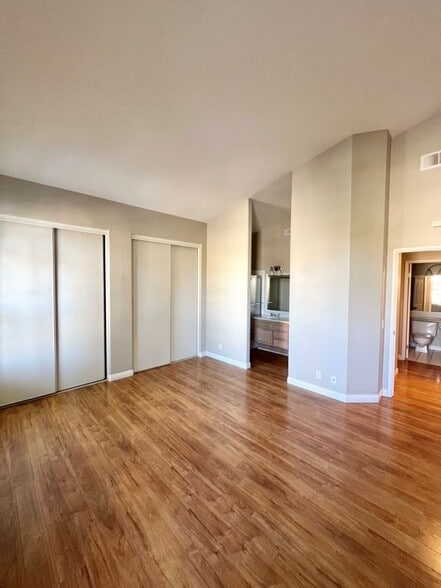 Building Photo - 31 Highpark Pl
