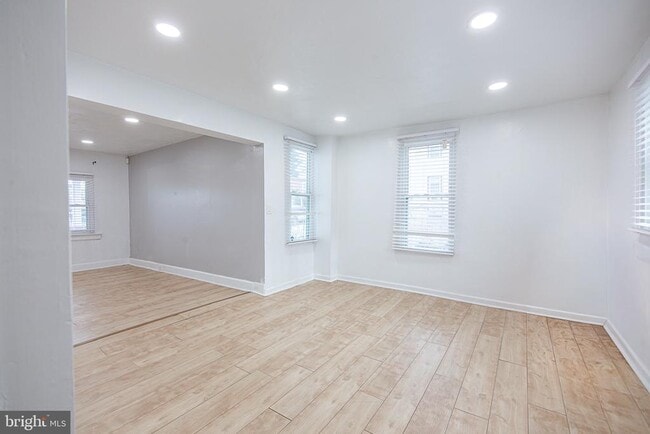 Building Photo - 7309 Sycamore Ave