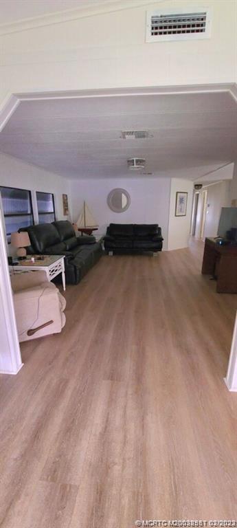 Building Photo - 7777 SE Continental Dr