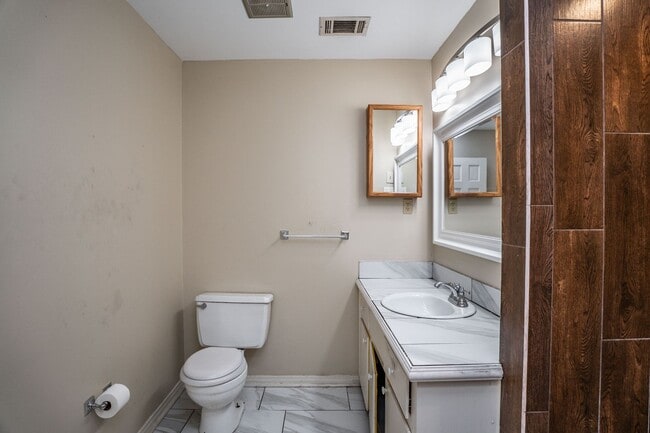 Building Photo - 3 bedroom West Little Rock home