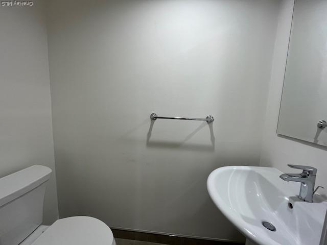 Building Photo - 42 Sintsink Dr E