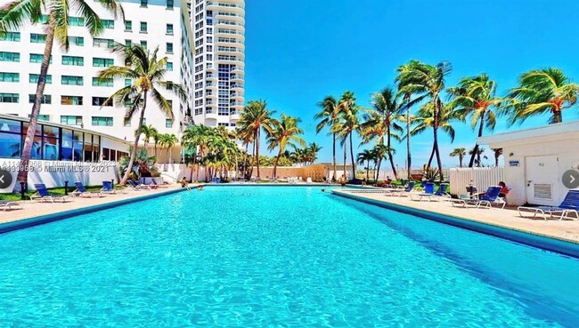 Building Photo - 6345 Collins Ave