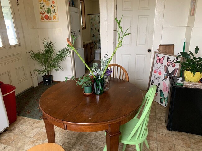 Building Photo - 820/822 High St