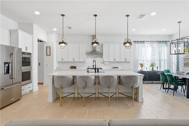 Building Photo - 415 Oakleigh Ave