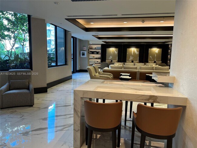 Building Photo - 301 Altara Ave