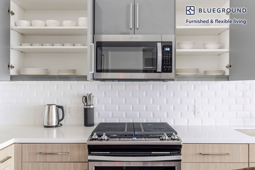 Building Photo - 650 E Capitol Ave