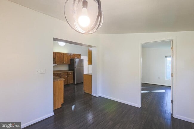 Building Photo - 2421 Lightfoot Dr