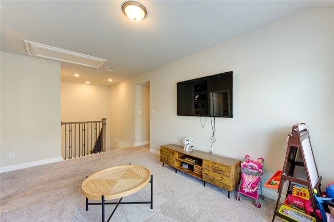 Building Photo - 4050 Shackleton Ct