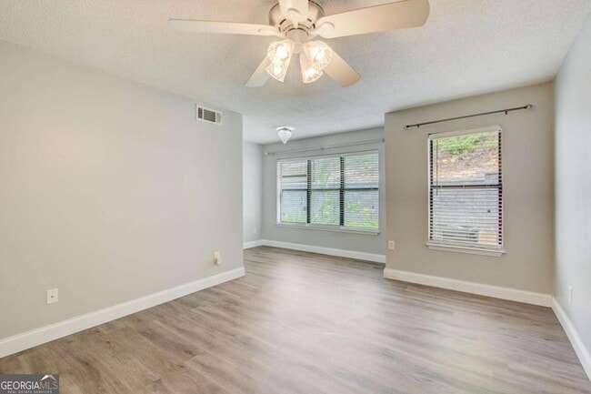 Building Photo - 1603 Huntingdon Chase