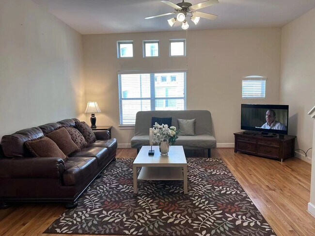 Building Photo - 2710 Hullsmith Dr