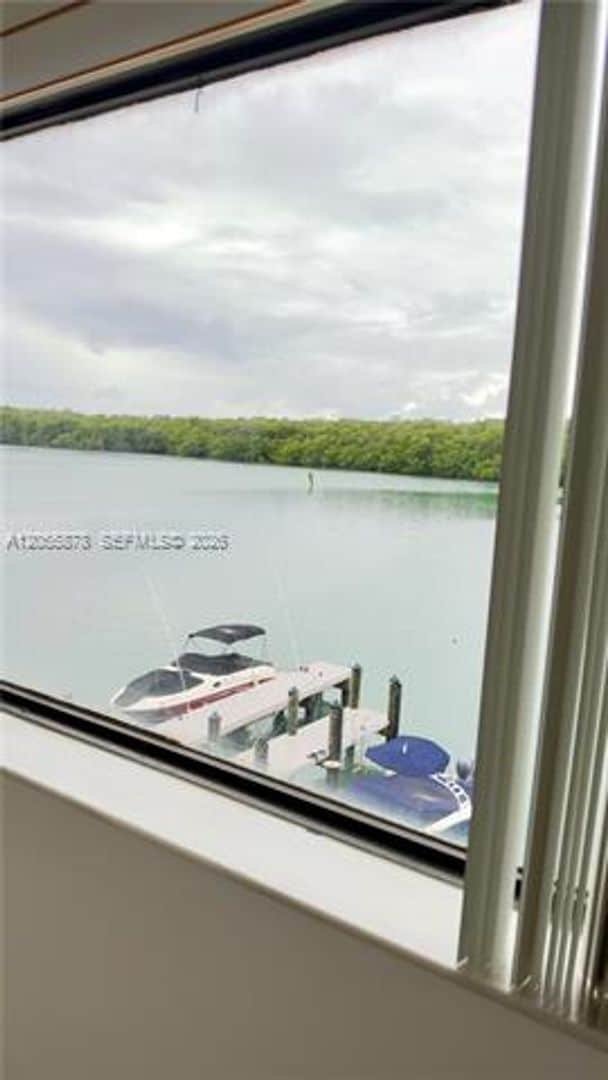 Building Photo - 456 Poinciana Island Dr