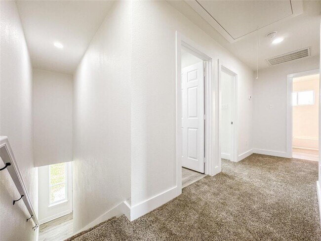 Building Photo - 11514 Courtshire Dr