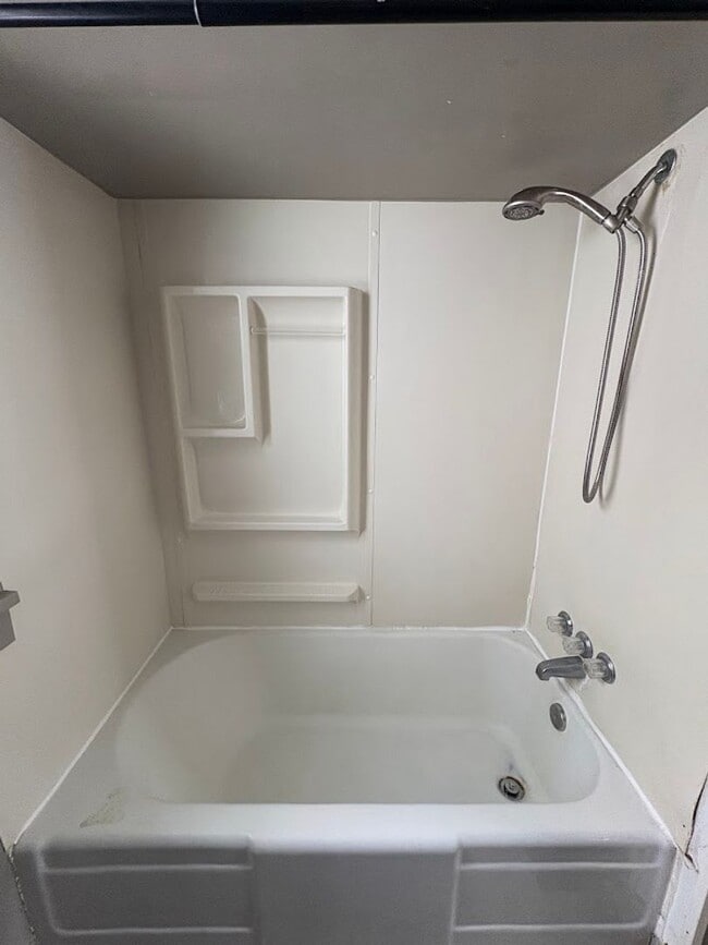 Building Photo - 907 Maryland Ave SW