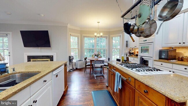 Building Photo - 2007 Mayfair McLean Ct