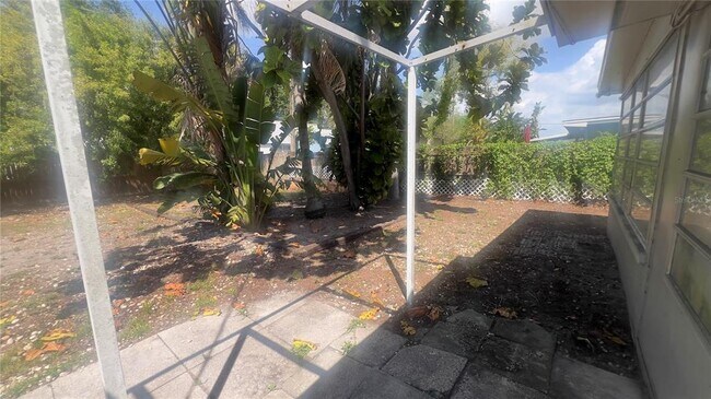 Building Photo - 110 14th Ave SW