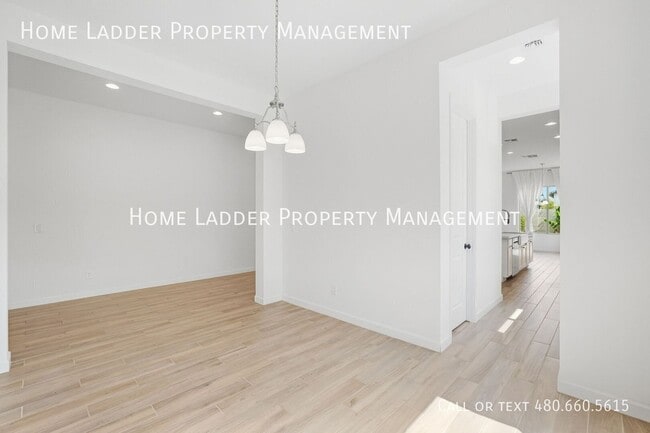 Building Photo - 4203 S Apollo