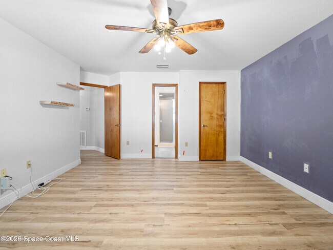 Building Photo - 751 Greenwood Manor Cir