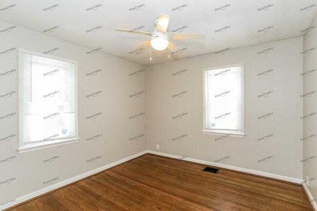 Building Photo - 7400 Hickman St