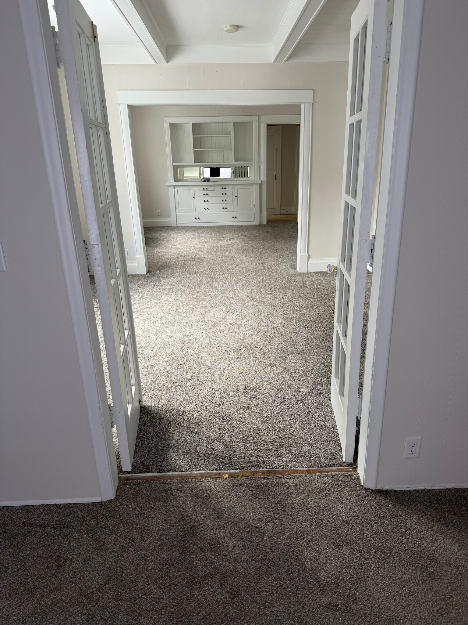 Building Photo - 3224 Irving Ave S