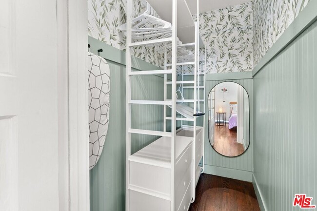 Building Photo - 2217 Marathon St