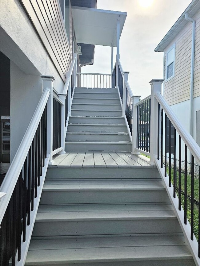 Building Photo - Waterfront 2 Bedroom, 2 Bath Stilt Home with Dock