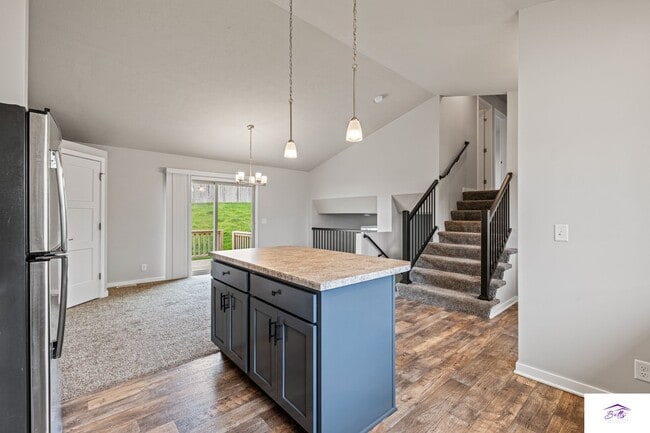 Building Photo - WELCOME HOME!