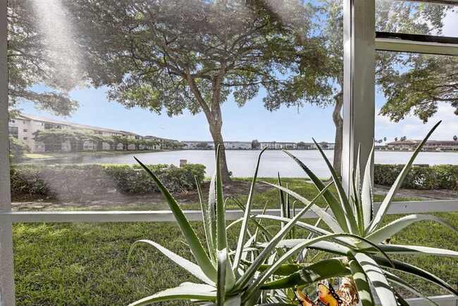 Building Photo - 1500 SW 131st Way