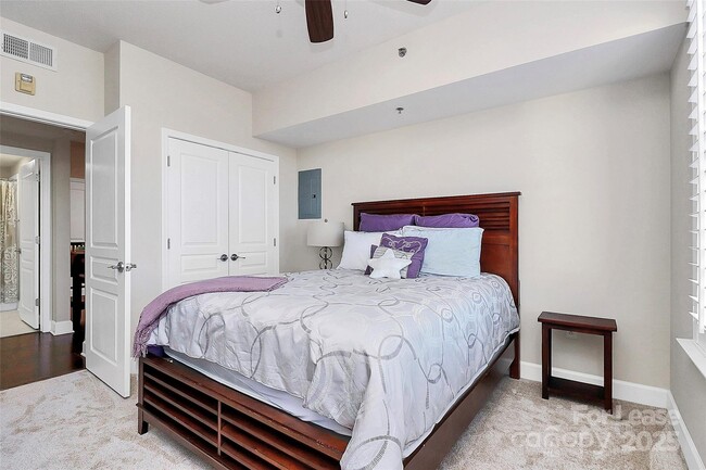 Building Photo - 1315 East Blvd