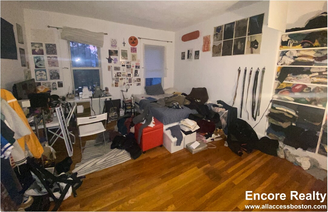 Building Photo - 8 Sewall St