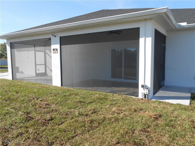 Building Photo - 935 Graystone Ave