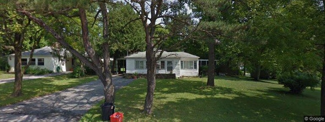Building Photo - 104 Warnock Rd