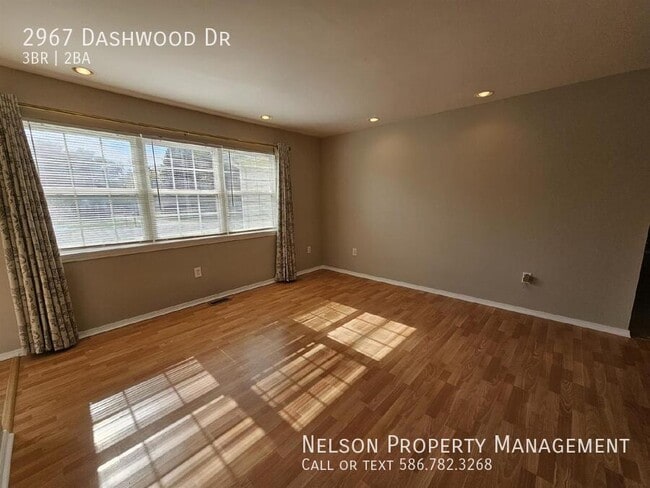 Building Photo - 2967 Dashwood Ave