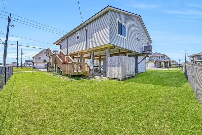 Building Photo - 21600 Zachary Dr