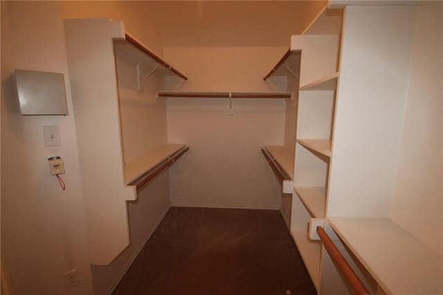 Building Photo - 9605 Zaharias Dr