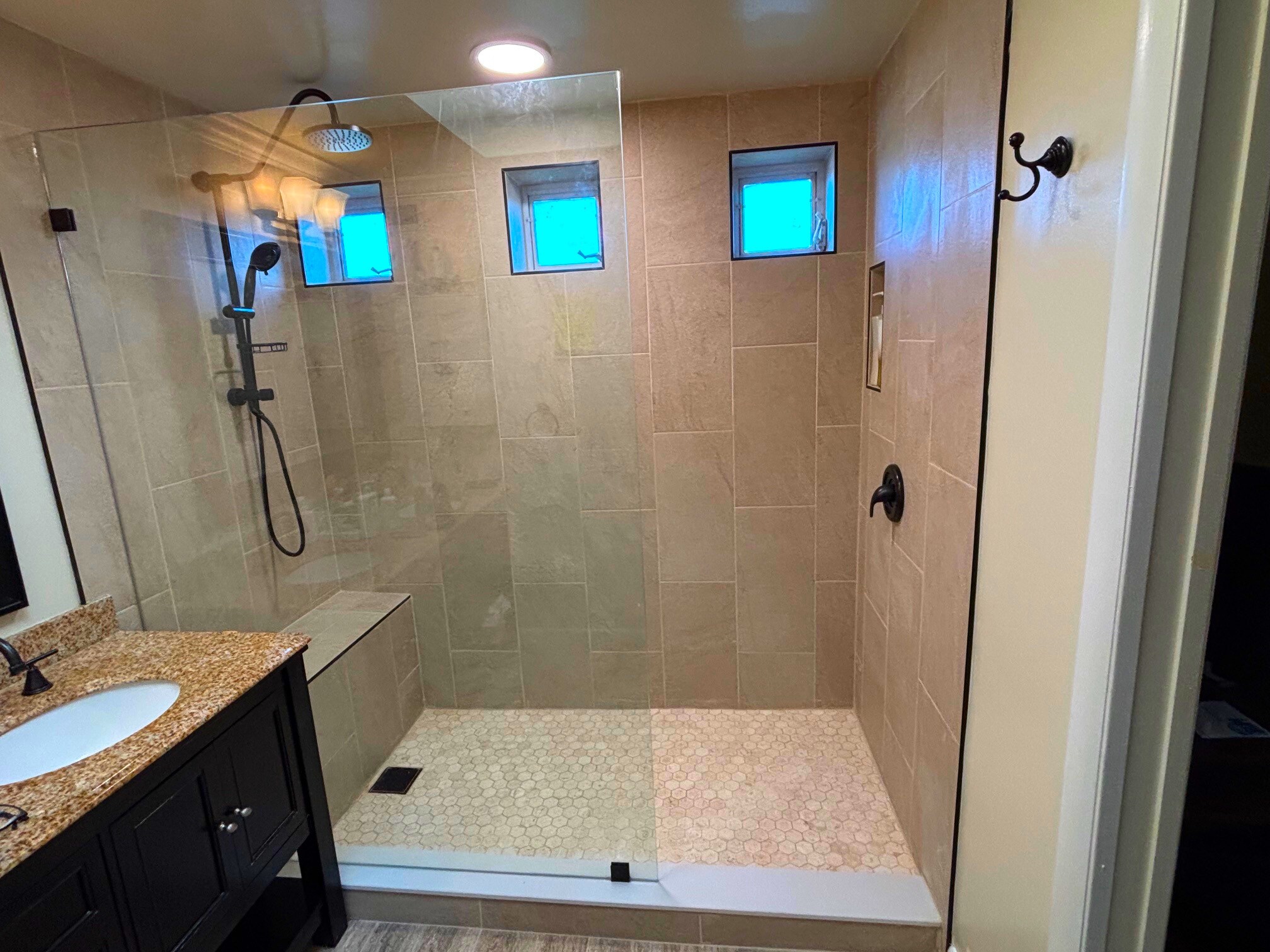Primary Bathroom - 4950 Bayshore Blvd