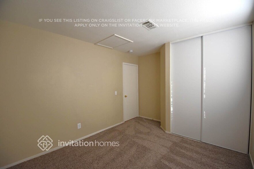 Building Photo - 320 Montessa Ave